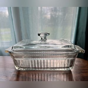 Anchor Hocking Clear Casserole Dish with lid